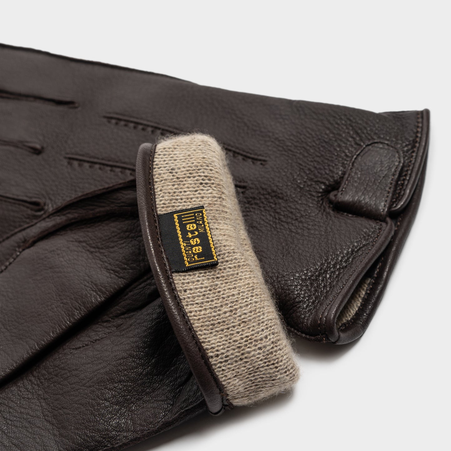 Art. 79 - Men’s Deerskin Gloves with Saddle Stitches