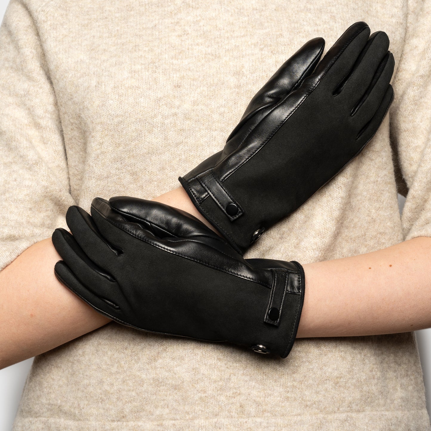 Art. 23 - Women’s Nappa Leather Gloves